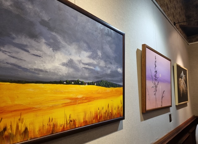 Wernisaż malarski naszego nauczyciela Piotra Pluskoty