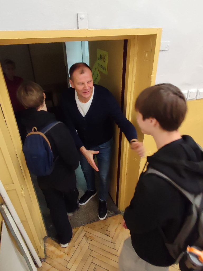 Uczniowie ZSP z gościem Arturem Świstkiem